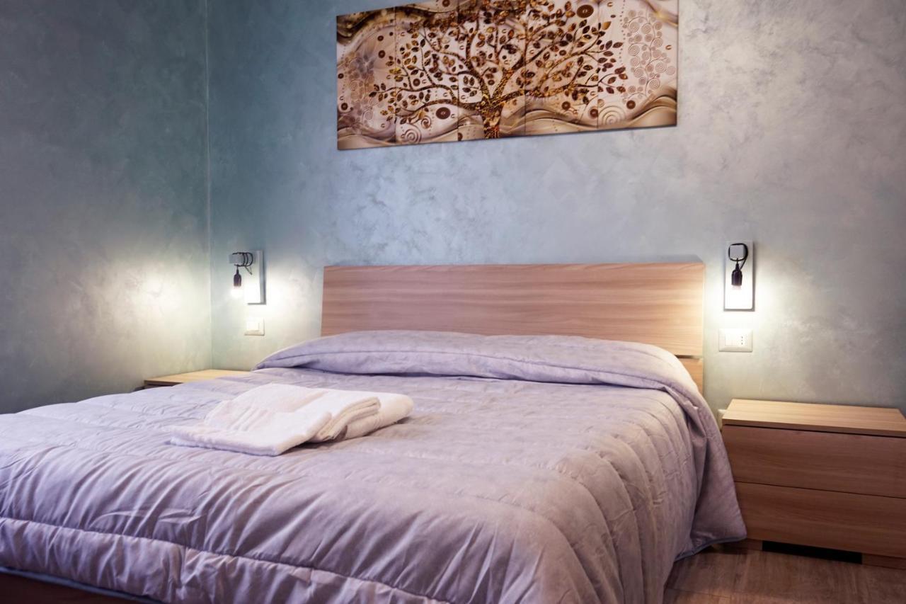 Hotel Roma Tourist Lease Acilia Exterior foto
